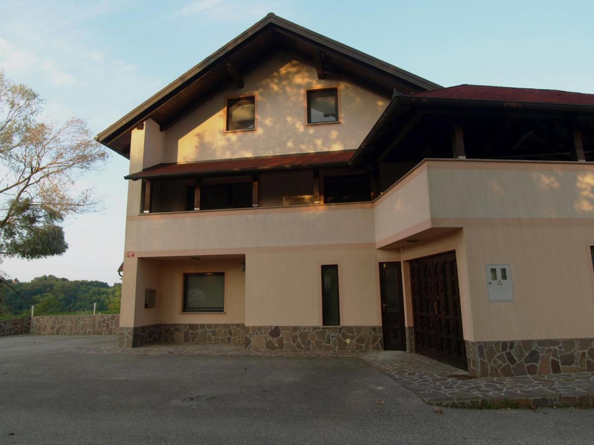 Holiday House Zarja - With Sauna And Hot Tub Bizeljsko 외부 사진