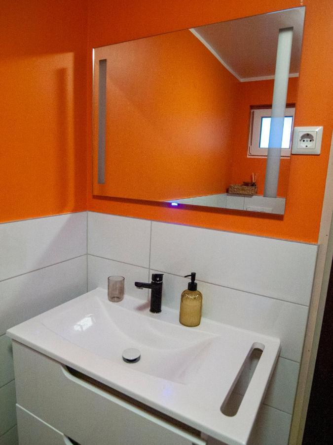 Holiday House Zarja - With Sauna And Hot Tub Bizeljsko 외부 사진